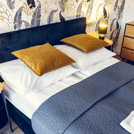 Apartment 6 Osobowy Z Jedna Sypialnia I Parkingiem Cicha 12 *