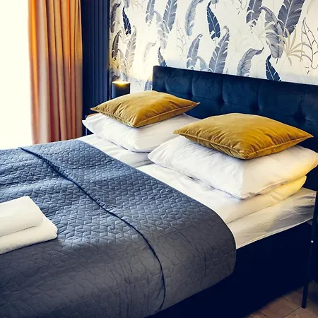 Apartment 6 Osobowy Z Jedna Sypialnia I Parkingiem Cicha 12 *