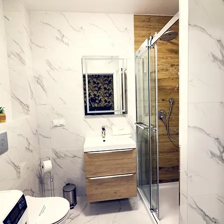 Apartment 6 Osobowy Z Jedna Sypialnia I Parkingiem Cicha 12